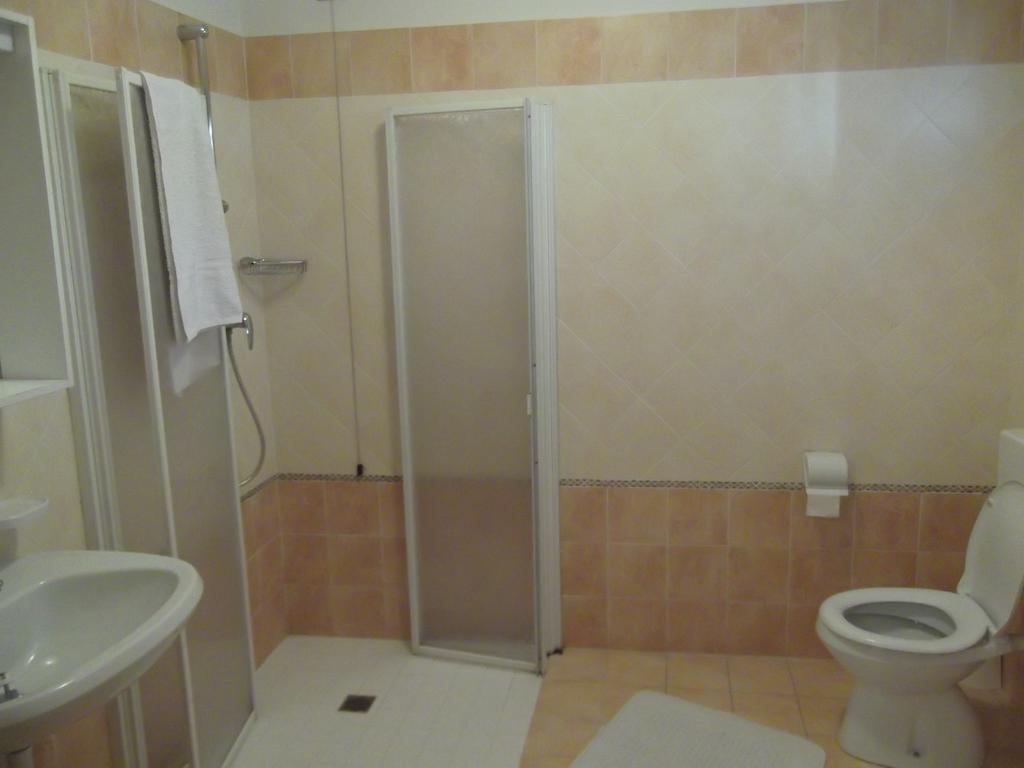 Bed and Breakfast Sentiero Valinis Fanna Zimmer foto